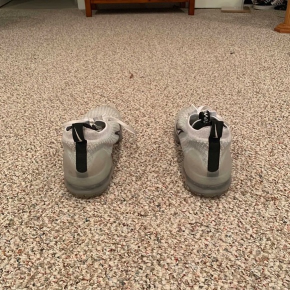 Air VaporMax 2021 Flyknit size 10 Great Condition - Picture 3 of 4